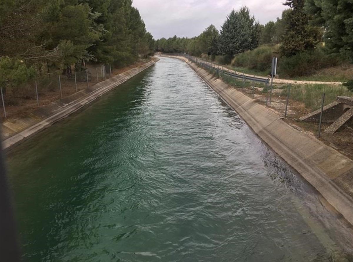 Imagen del canal del trasvase Tajo-Segura.