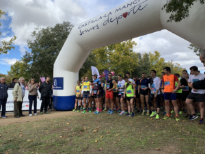 Momento en el que se daba la salida a la Vuelta al Tajo.