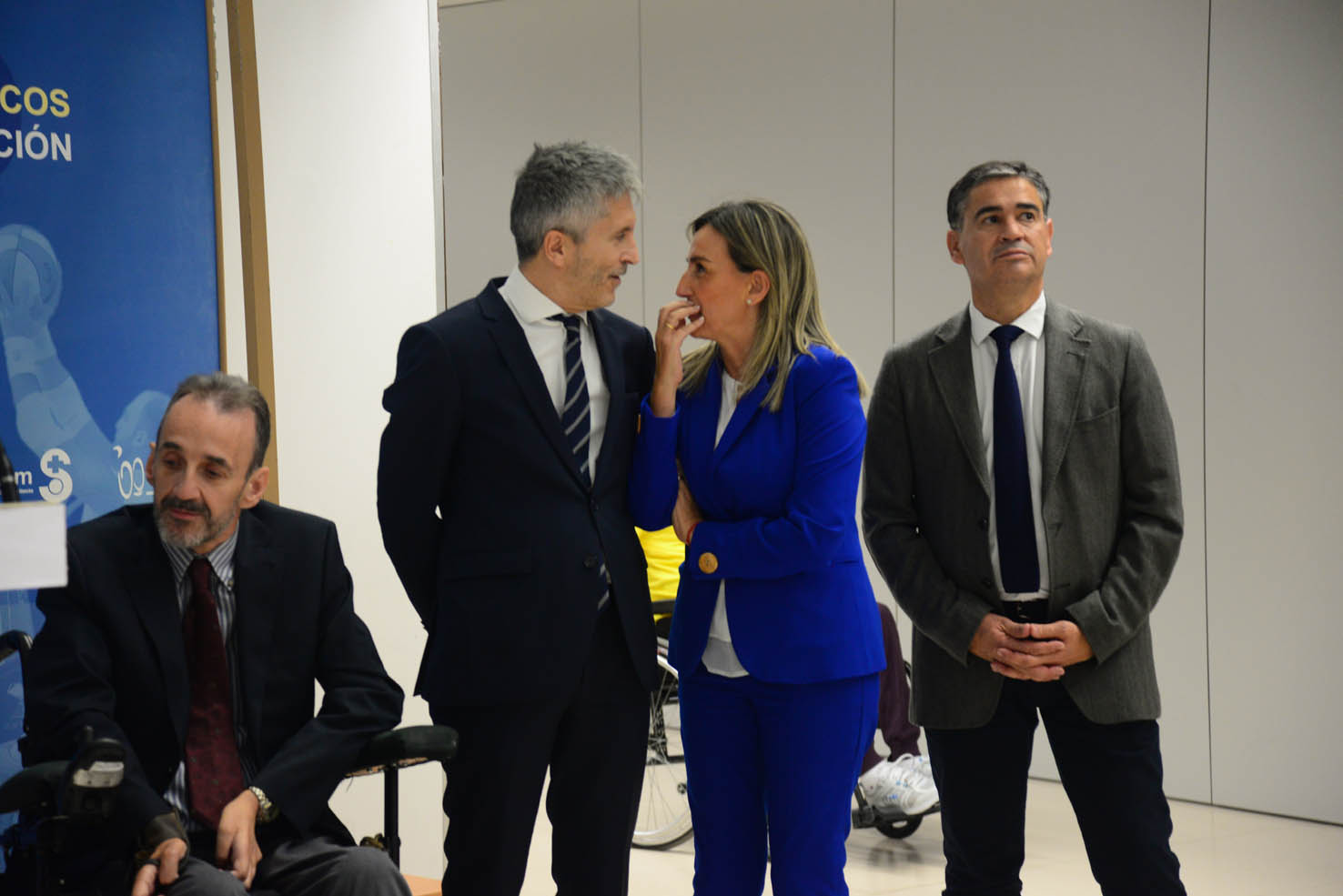 Grande-Marlaska, junto a Milagros Tolón, alcaldesa de Toledo; y Manuel González Ramos, delegado del Gobierno en CLM.