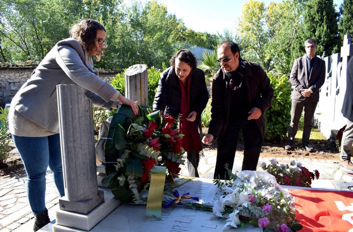 Magdalena Valerio, en el homenaje en Guadalajara a las víctimas republicanas de la Guerra Civil y la represión franquista