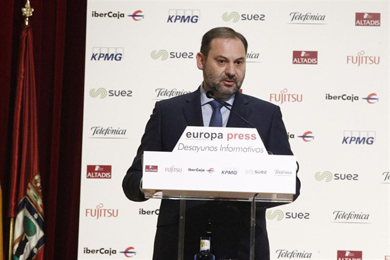 José Luis Ábalos, ministro de Fomento, en un desayuno informativo de Europa Press.