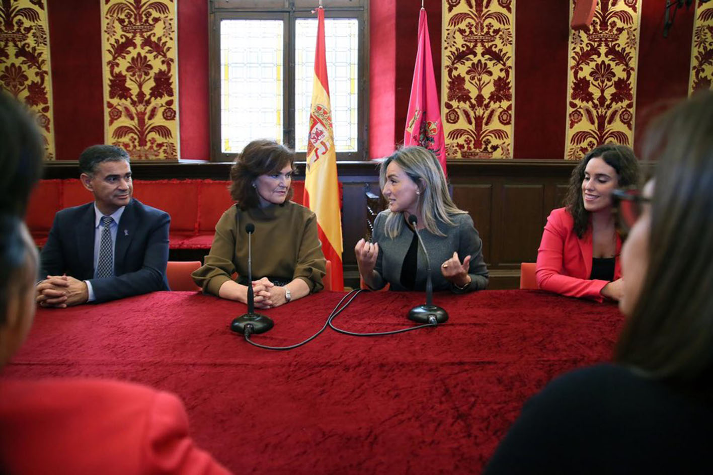 Calvo y Tolón, junto a Manuel González, delegado del Gobierno en CLM; e Inés Sandoval, concejala toledana.