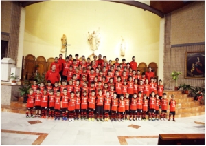 Foto de familia de la Escuela Fútbol Sala Joan Linares-Colegio Infantes