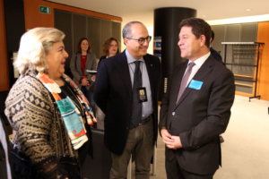 Page, en Bruselas, ha asegurado que defenderá un presupuesto más que digno para la PAC.