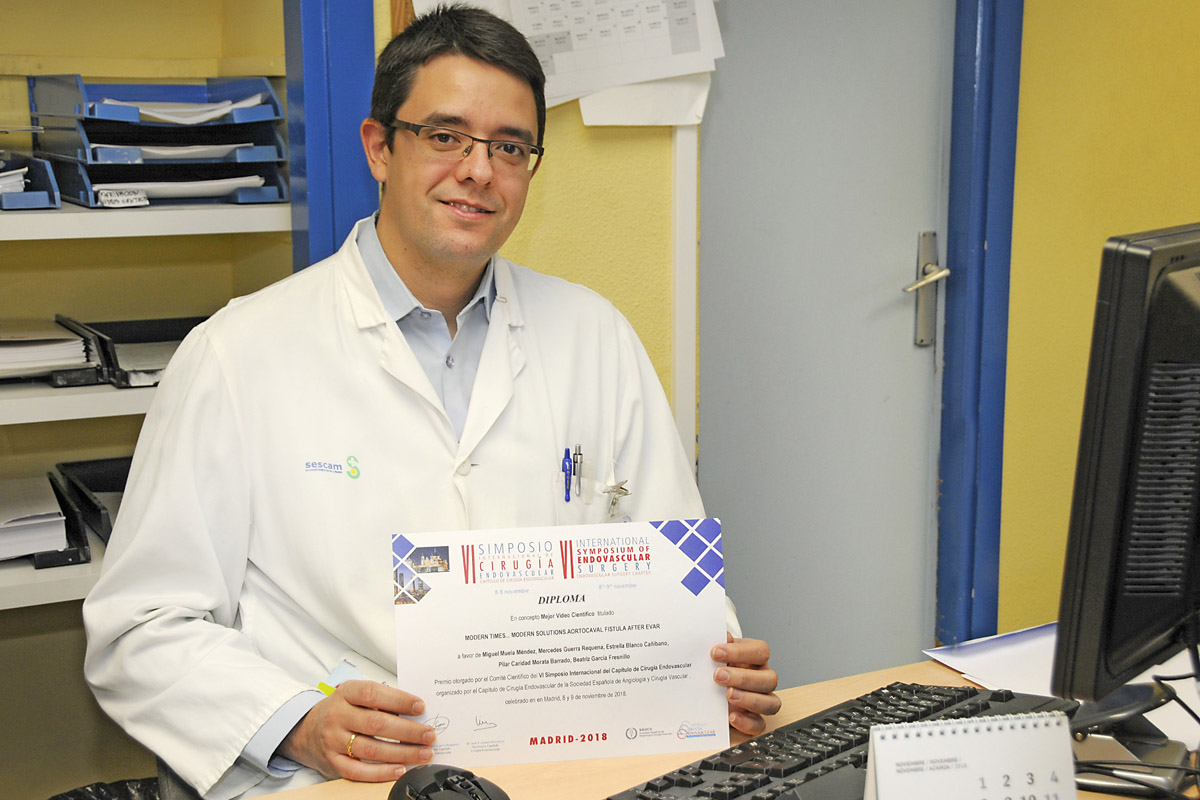 Cirujano de Guadalajara premiado en el Simposio Internacional del Capítulo de Cirugía Endovascular.