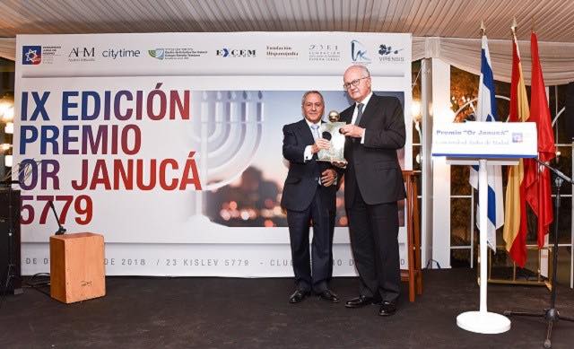 Juan Ignacio de Mesa recibe el premio Or Januká