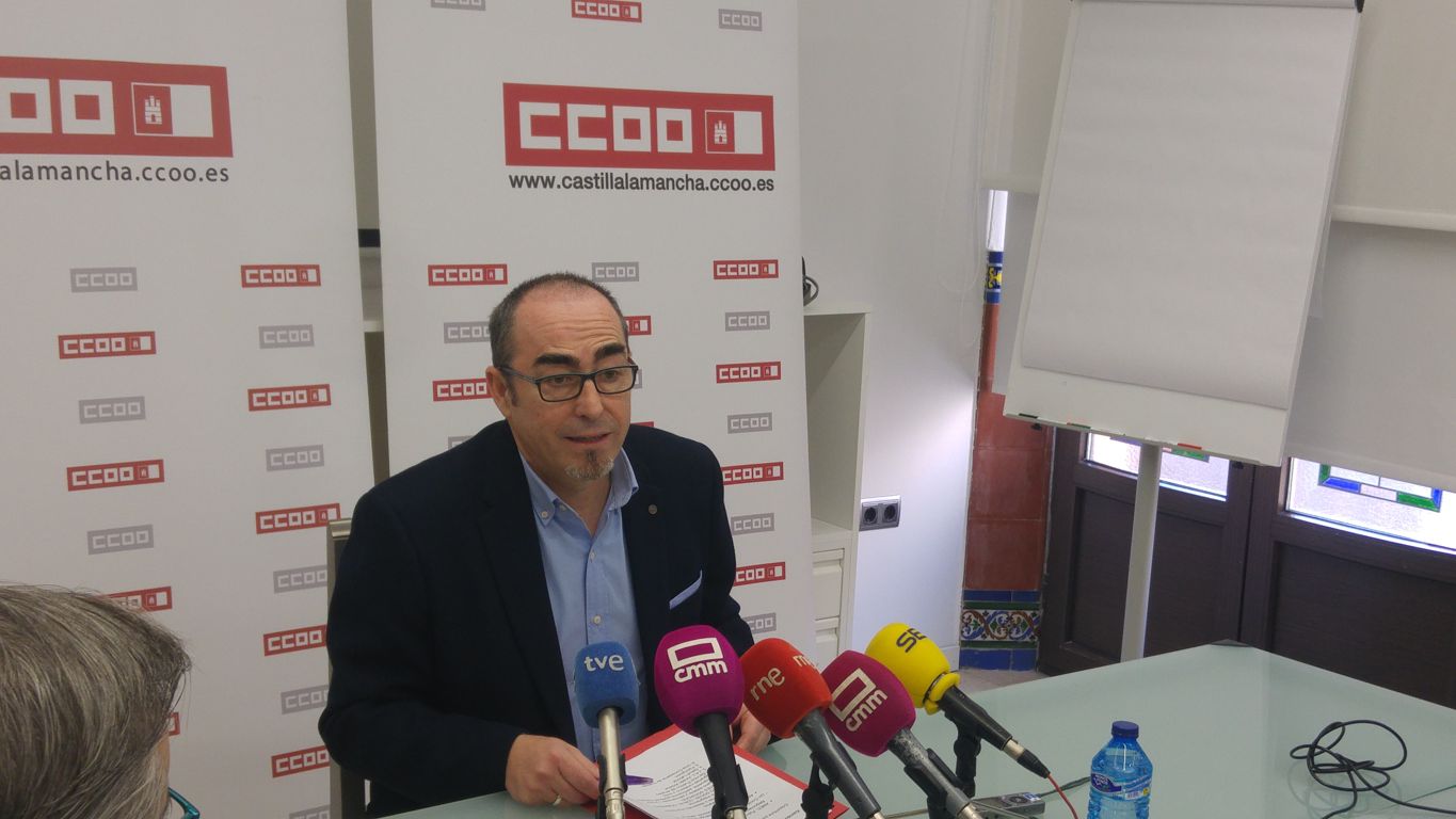 El secretario general de CCOO CLM, Paco de la Rosa. consejería de trabajo