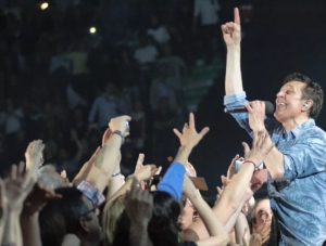 Manolo García durante un concierto.