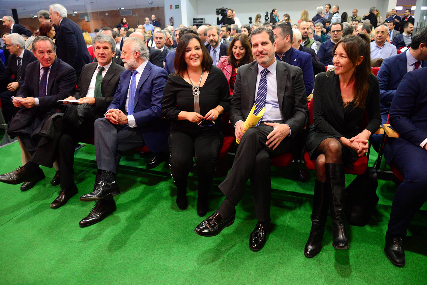 Manuel Madruga junto con la consejera de Garantías Ciudadanas de CLM y la directora de encastillalamancha.es, Mar G. Illán. Talavera