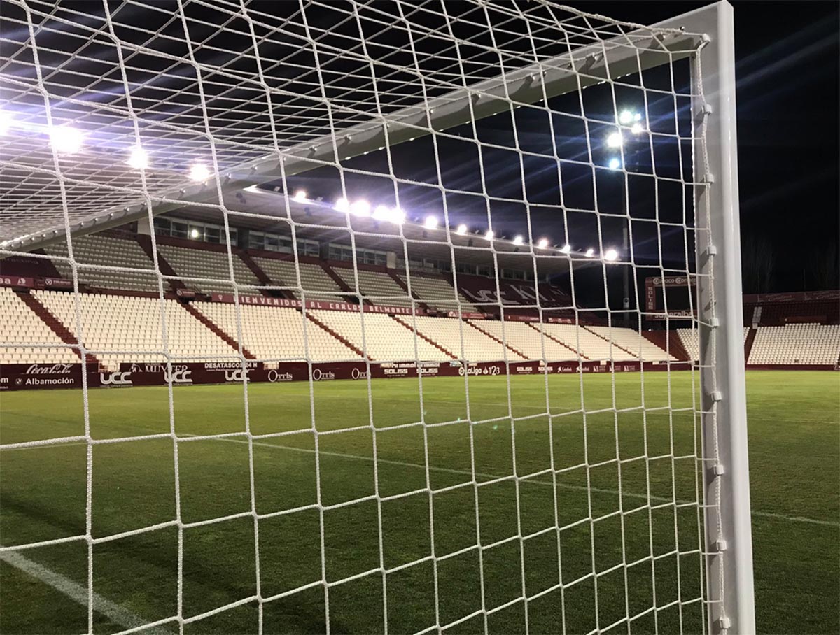 La afición del Albacete protestará contra los arbitrajes