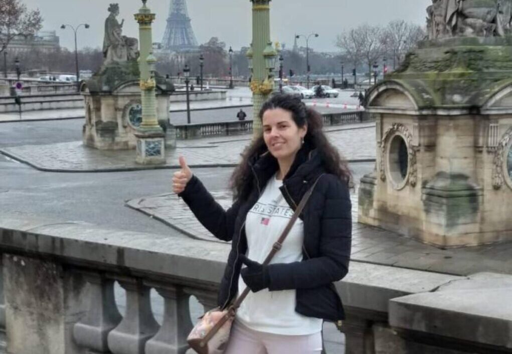 Laura Sanz Nombela en París. Una imagen publicada por El País y cedida por su padre.