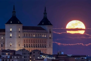 La Luna y el Alcázar de Toledo, una simbiosis perfecta