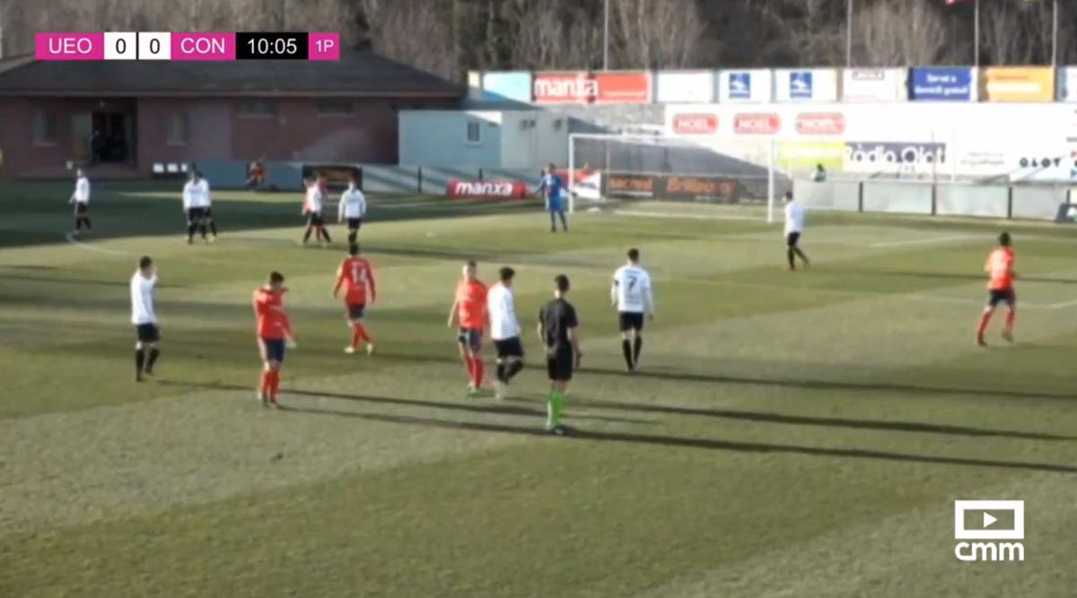 Lance de la UB Conquense en su partido contra el Olot