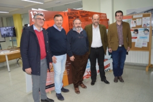 Tomás Godoy, delegado de la Junta en Cuenca; Dario Dolz, candidato del PSOE a la alcaldía de Cuenca; Carlos Pedrosa, secretario general de UGT CLM; José Luis Martínez Guijarro, vicepresidente de la Junta; y Jose Azcoitia, secretario general de UGT Cuenca.