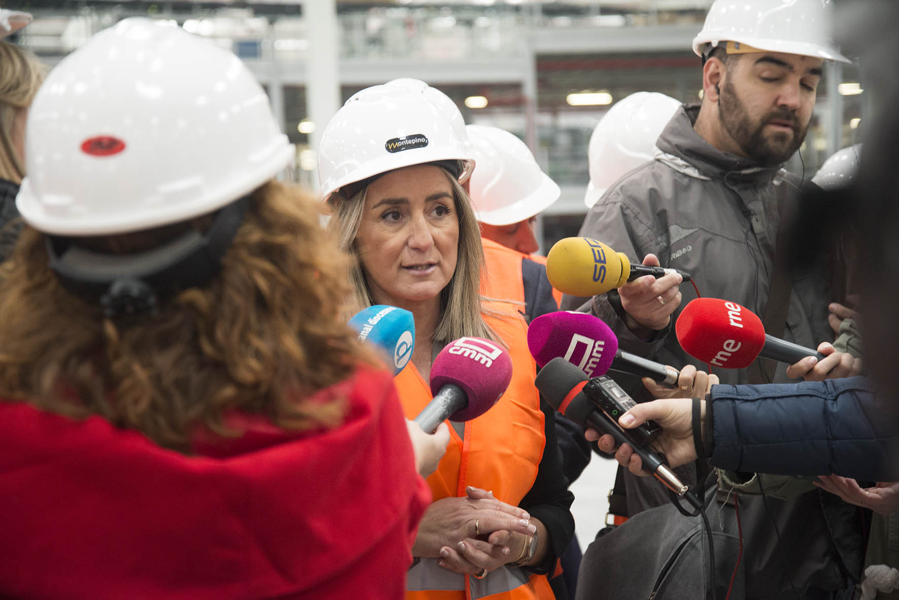 Milagros Tolón, durante su visita a la obra de Logisfashion.