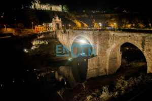 san juan de los reyes Así ha quedado el puente de Alcántara tras la renovación de la iluminación.