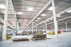 Planta de una empresa de logística, sector en el que han aumentado los contratos