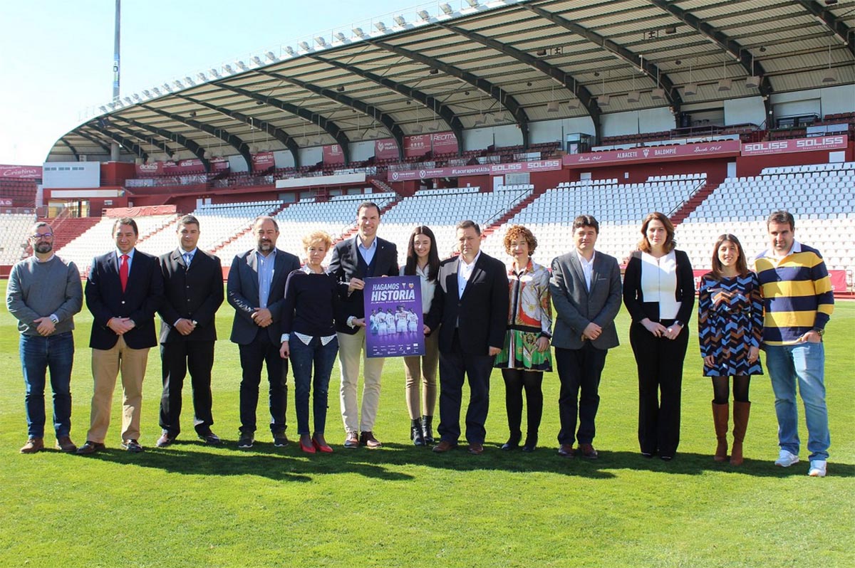 Presentación del partido con motivo del Día Internacional de la Mujer Trabajadora