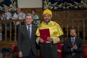 El doctor Iván Álvarez-Twose.