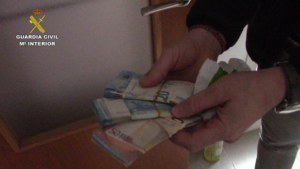 albacete 500.000 euros habrían obtenido los extorsionadores de las 40 víctimas.