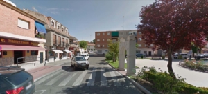 Plaza de España de Yeles, a la altura de número 7.