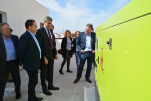 Álvaro Gutiérrez, en su visita al parque de bomberos de Orgaz