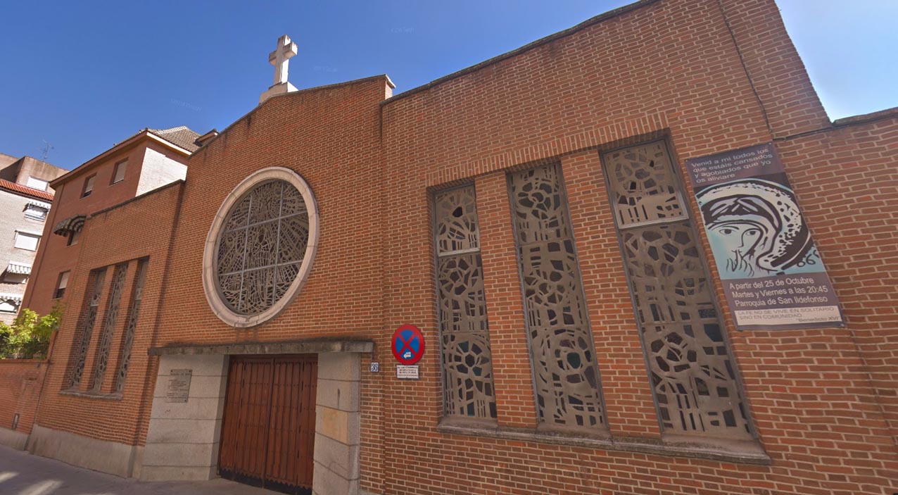 La parroquia de San Ildefonso de Talavera, lugar donde se habrían producido los abusos sexuales.