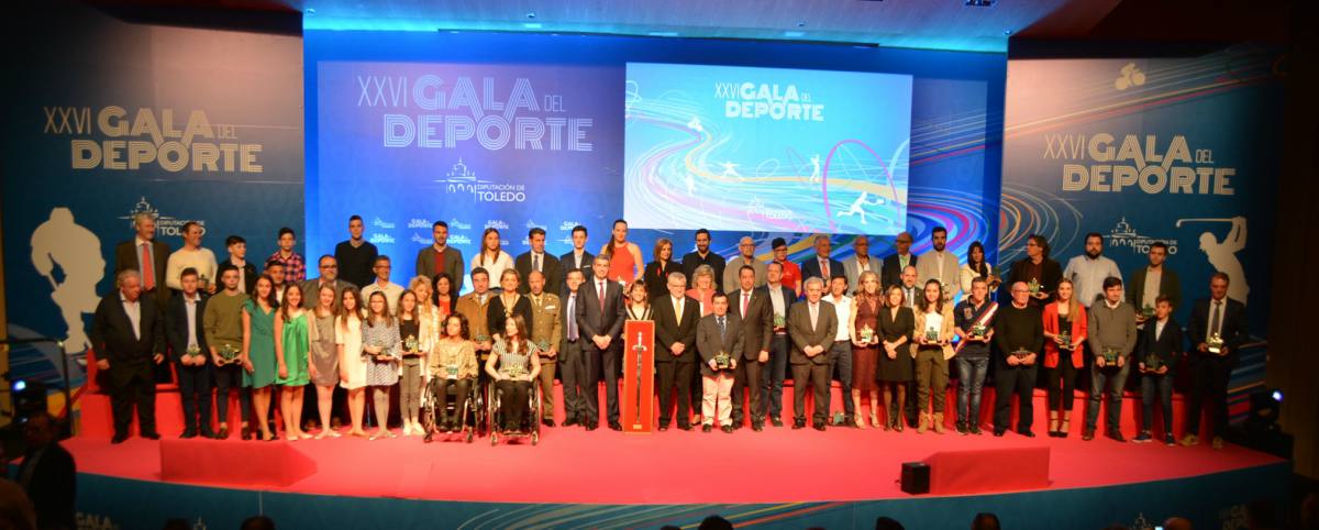 Imagen de todos los premiados.