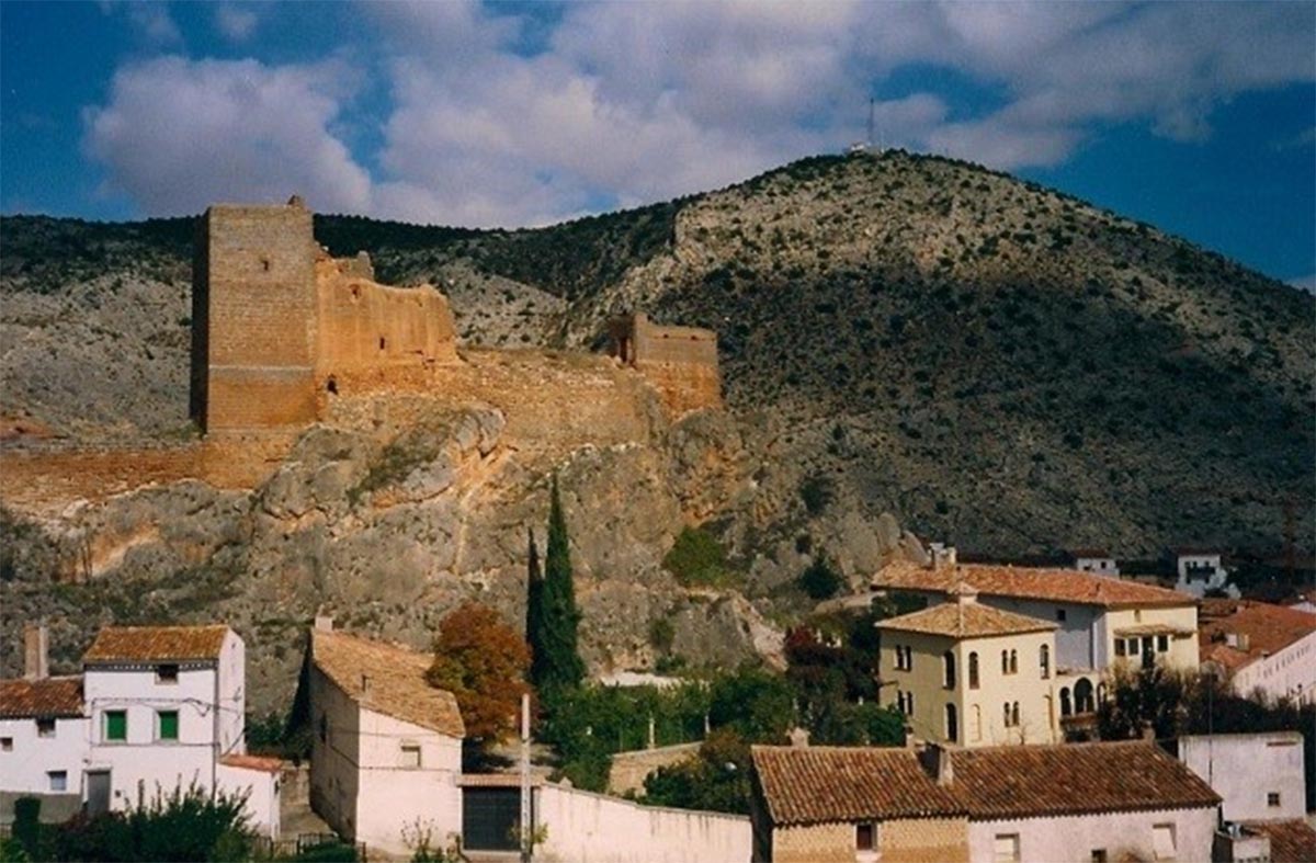 El castillo de los Funes, en un estado de "abandono lamentable"