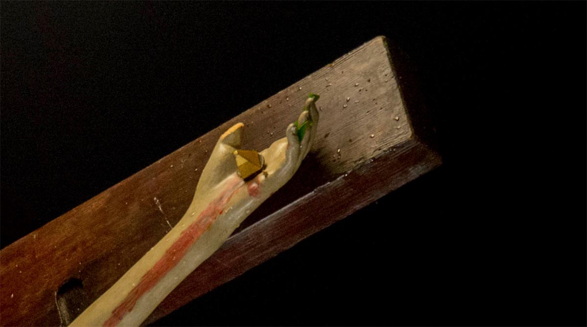 Así quedó el dedo del Cristo de la Vega