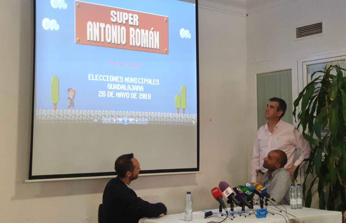 Presentación del videojuego de Antonio Román.
