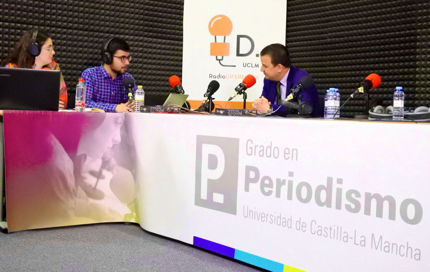 Villar de Cañas, absolutamente descartado como cementerio nuclear, ha dicho Martínez Arroyo a los estudiantes de Periodismo de la Facultad de Cuenca.