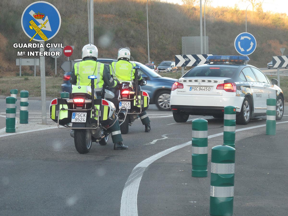 La Guardia Civil investiga a un conductor que septuplicó la tasa de alcohol