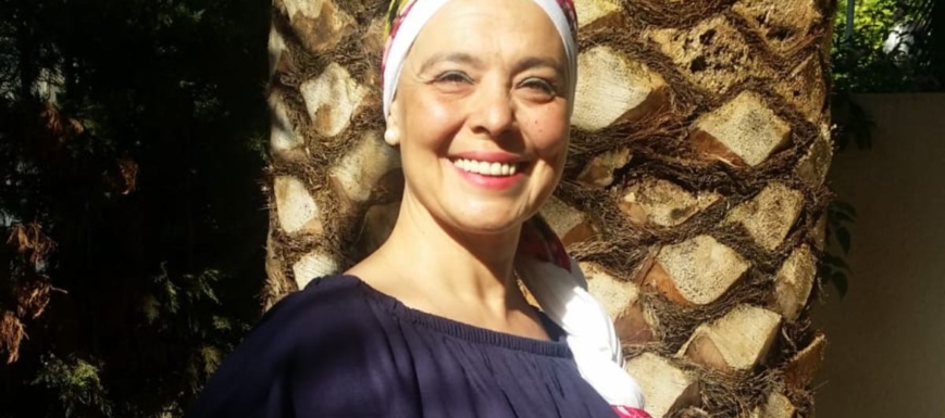 Pilar Zamora una de las primeras veces que se puso el pañuelo a en la cabeza.