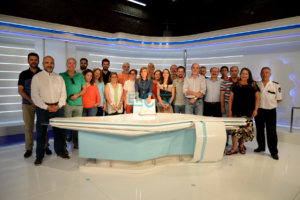 Parte de la plantilla actual de RTVE en Castilla-La Mancha, en su sede de Toledo.