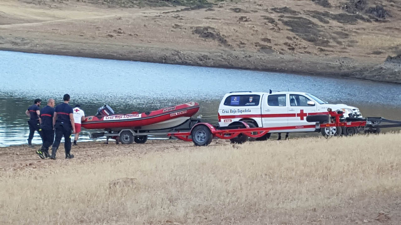 Tareas de búsqueda en el pantano de Cíjara.