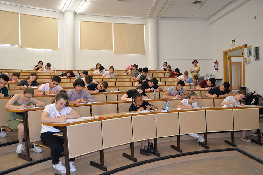 Pruebas de la EvAU en el campus de Ciudad Real.