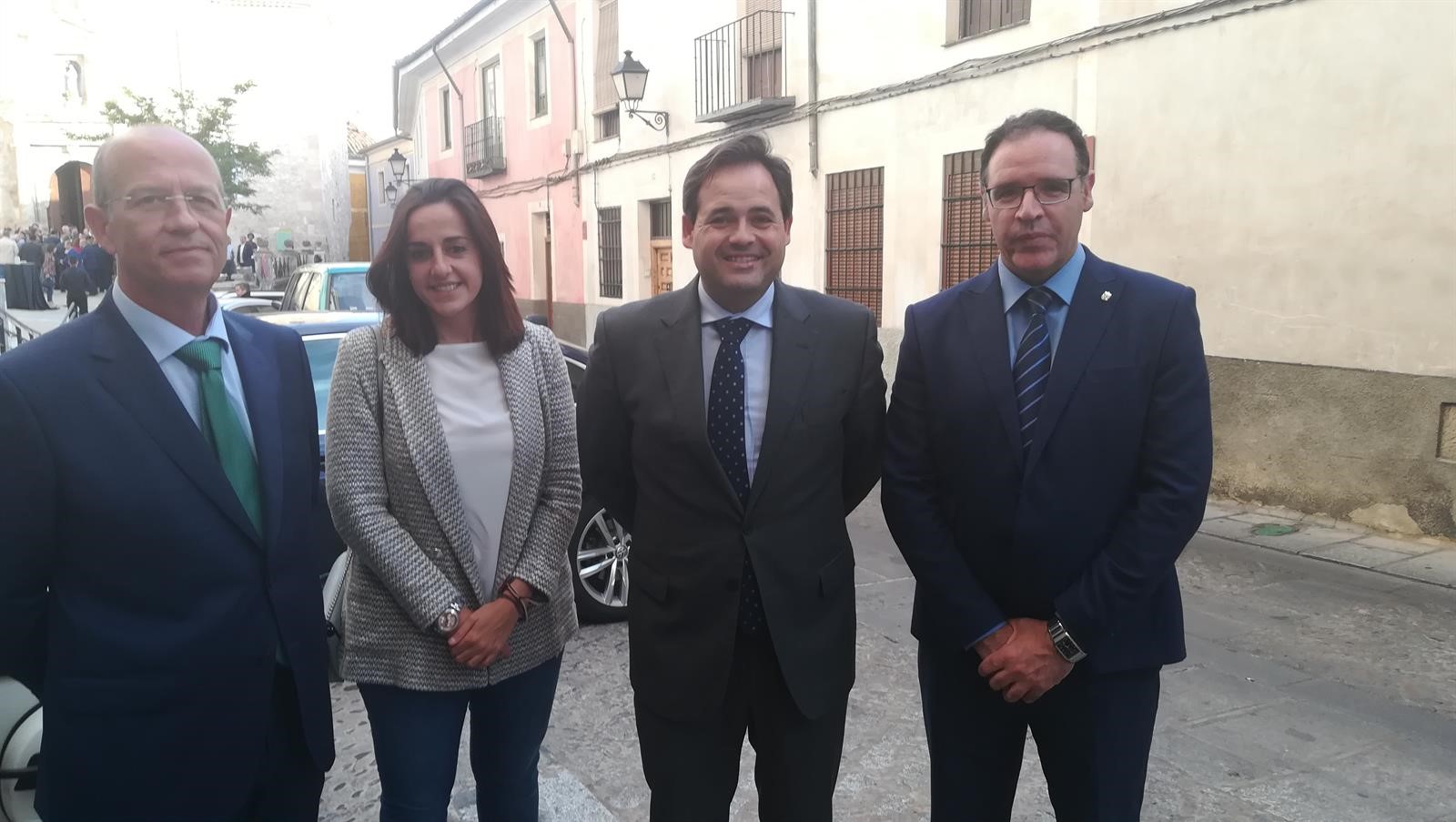 Paco Núñez junto a José Manuel Tortosa, María Roldán y Benjamín Prieto.