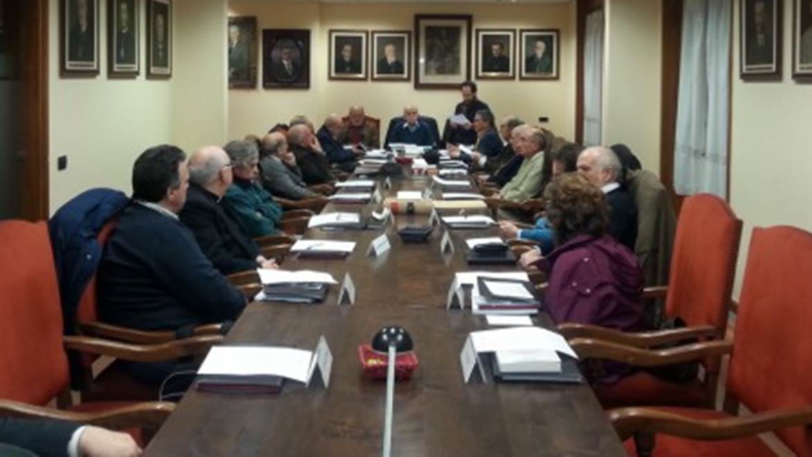 Imagen de archivo de una de las reuniones de la Real Academia de Bellas Artes y Ciencias Históricas de Toledo.