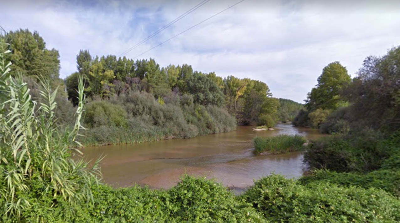 El río Alberche le jugó una mala pasada a una madre y a su hijo.