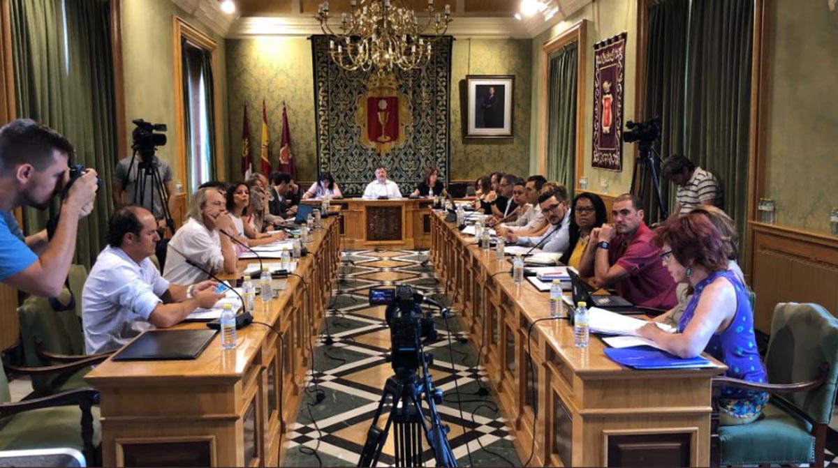 Pleno del Ayuntamiento de Cuenca en el que se ha tratado, entre otras cosas, el asunto de los vertidos sanitarios al Júcar