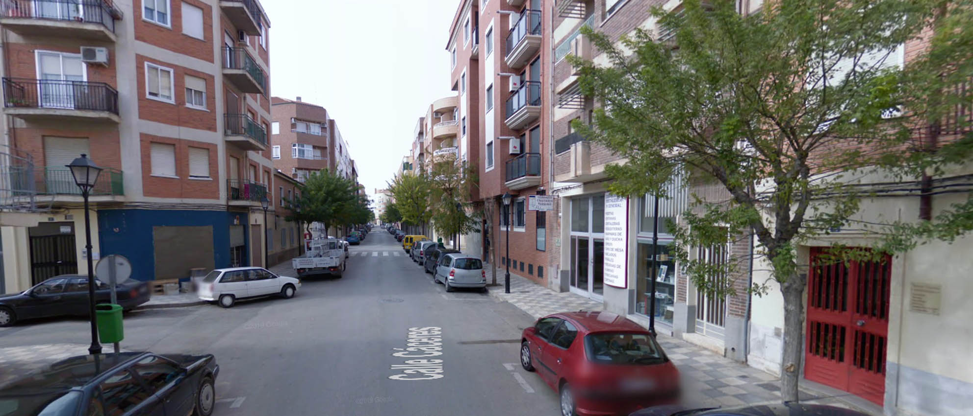 Calle Cáceres de Albacete a la altura del número 20, donde se habría producido los hechos.