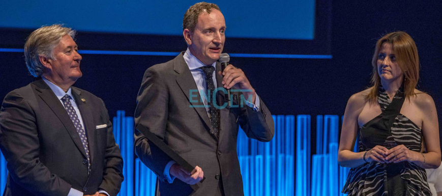 El doctor Francisco González-Llanos durante la entrega de los premios Excelentes 2019.