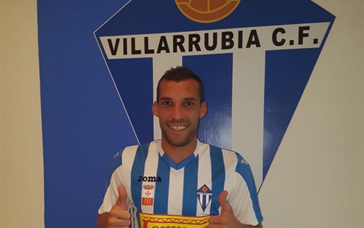 Carlos García, nuevo jugador del Formac Villarrubia, el día de su presentación