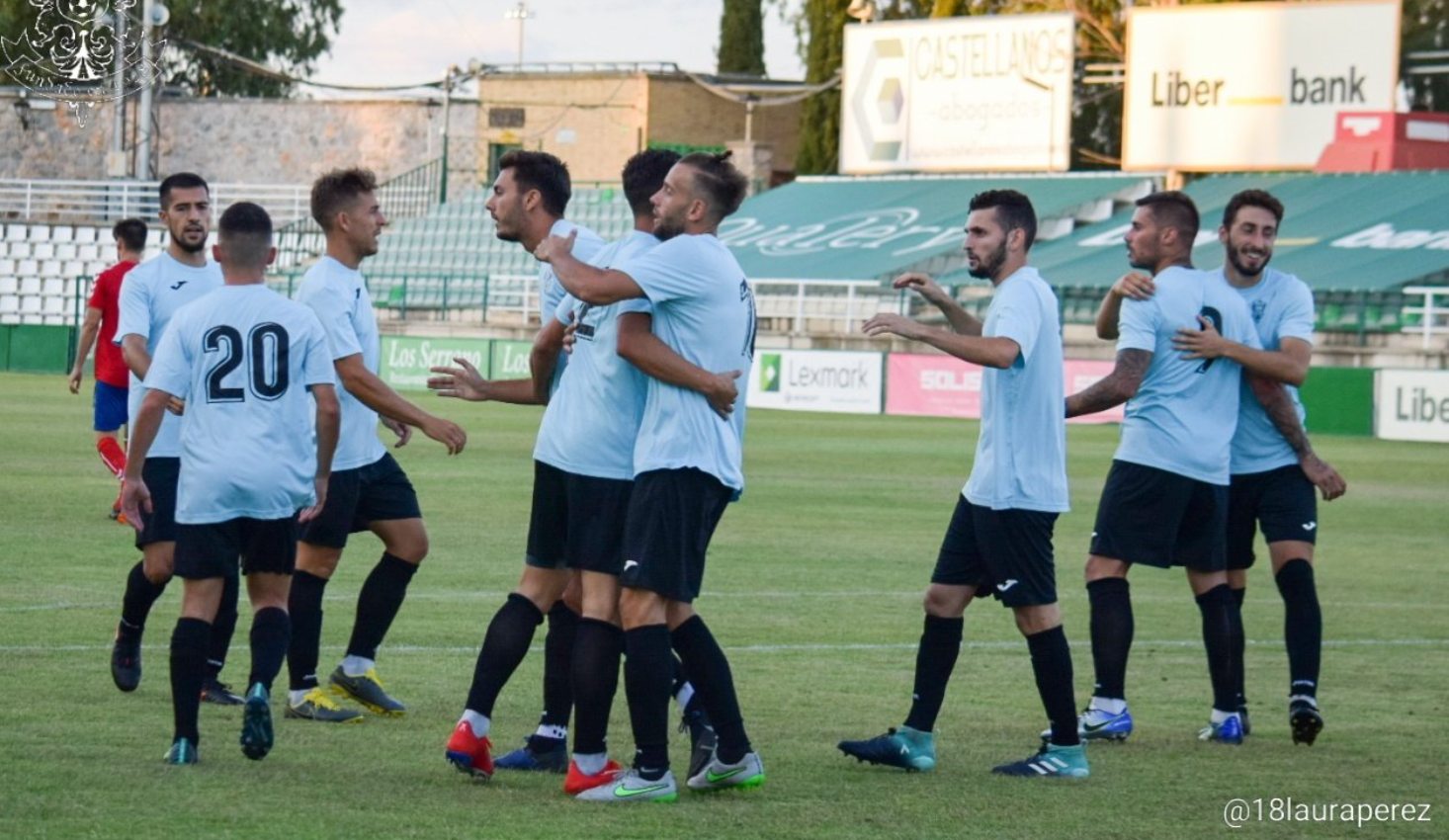 salto del caballo Los jugadores del Toledo celebran uno no de los goles frente al Alcalá.