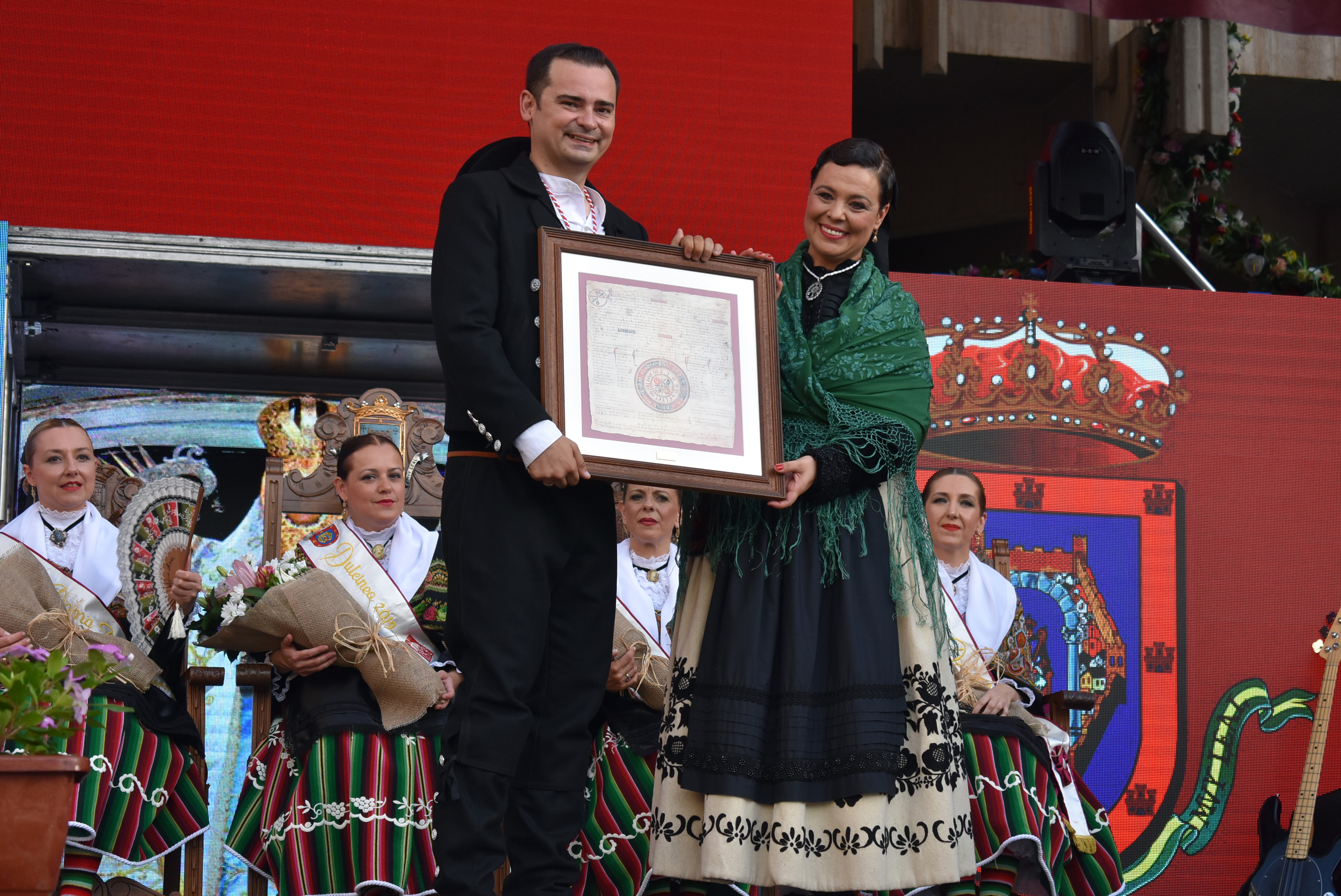 Julio Santiago Sánchez y Fátima de la Flor Casas