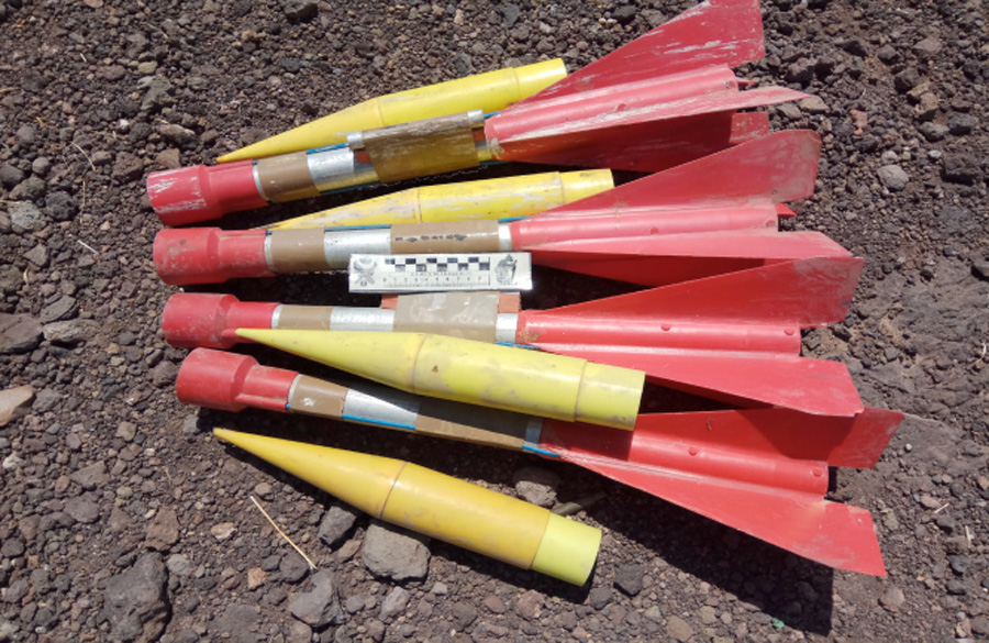 Cohetes antigranizo encontrados en Torralba de Calatrava.
