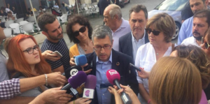 trasvase El secretario de Estado de Agua, Hugo Morán, durante su visita a la cabecera del Tajo.