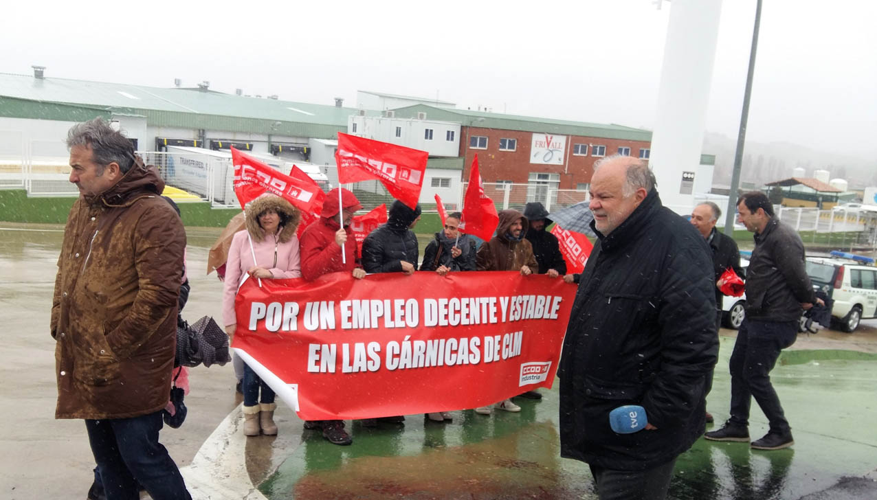 Una de las protestas de CCOO contra los falsos autónomos. Ángel León, el primero por la derecha. Foto: CCOO CLM.