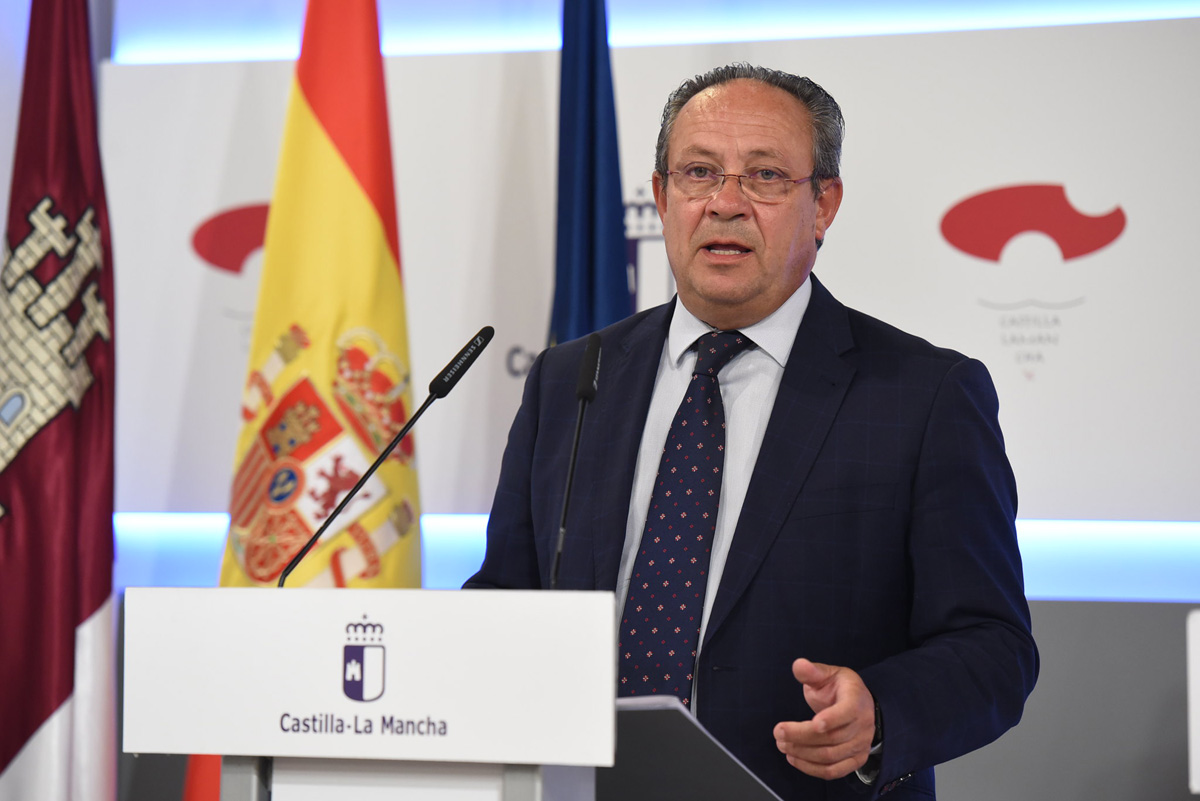 Juan Alfonso Ruiz Molina, consejero de Hacienda y Administraciones Públicas de CLM.